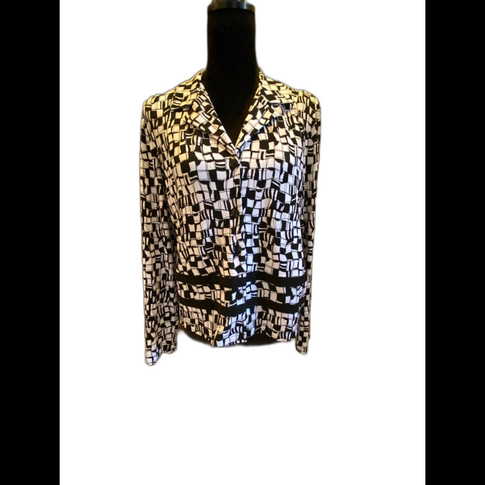 K Studio Womens  Blouse  Size ? XL or 1X Top Long Sleeve‎ Button Down Back Slit